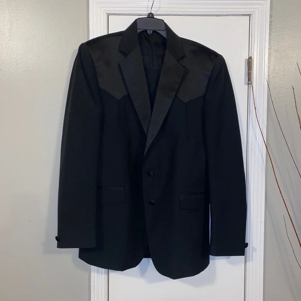 Silverado size 42 long men’s black dress jacket